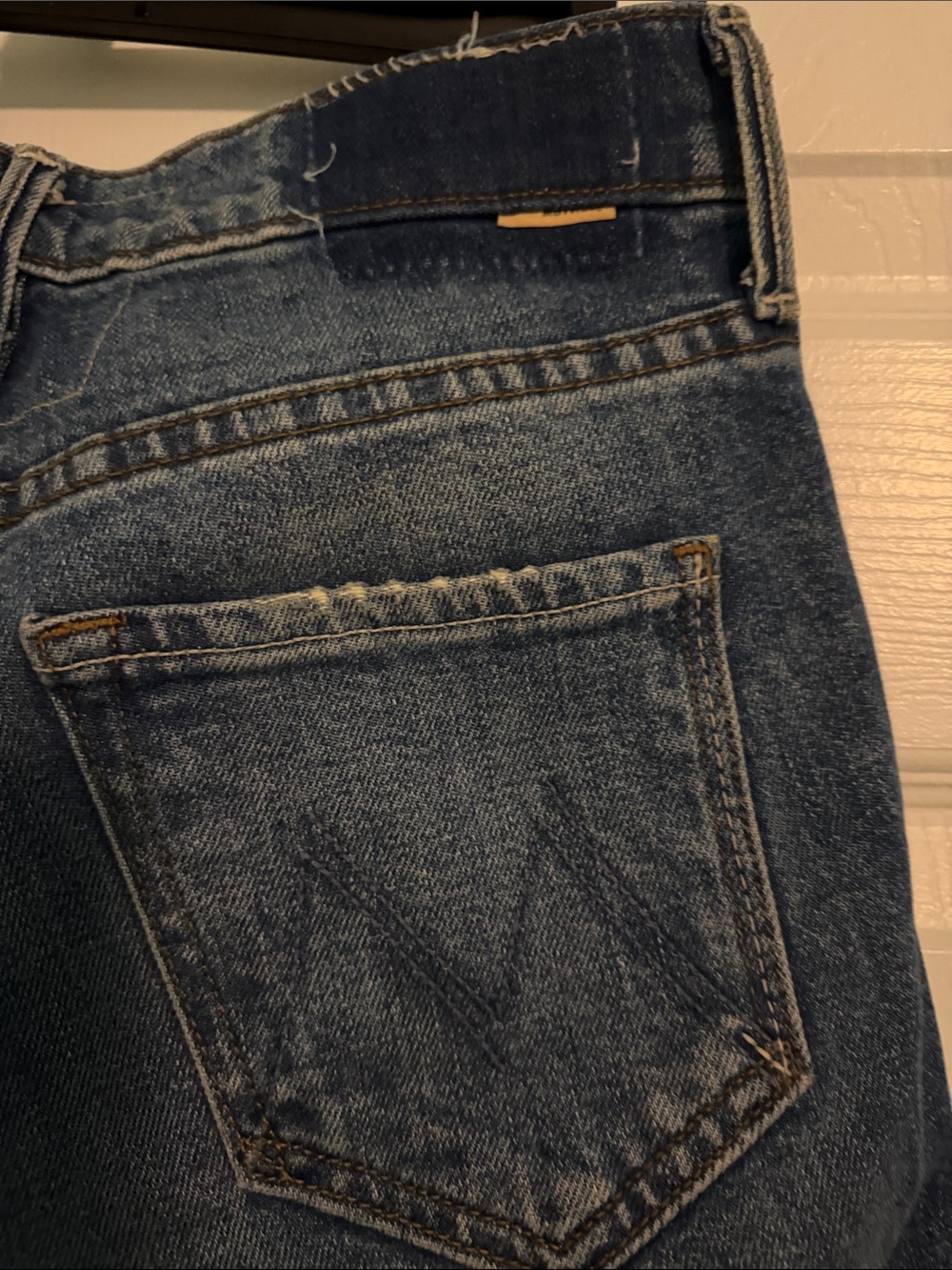 MOTHER The Mid Rise Dazzler Ankle Step  Fray Jeans in Med- Dark Blue Size 24 - Picture 9 of 9